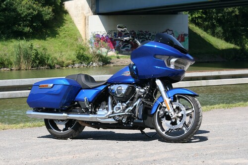 Harley-Davidson Road Glide.