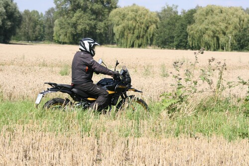 Royal Enfield Himalayan 450.