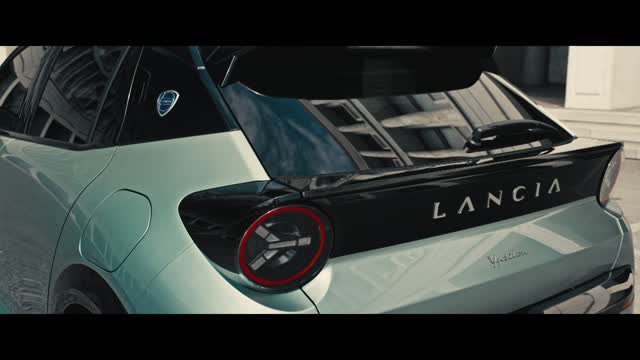 Footage: Lancia Ypsilon.